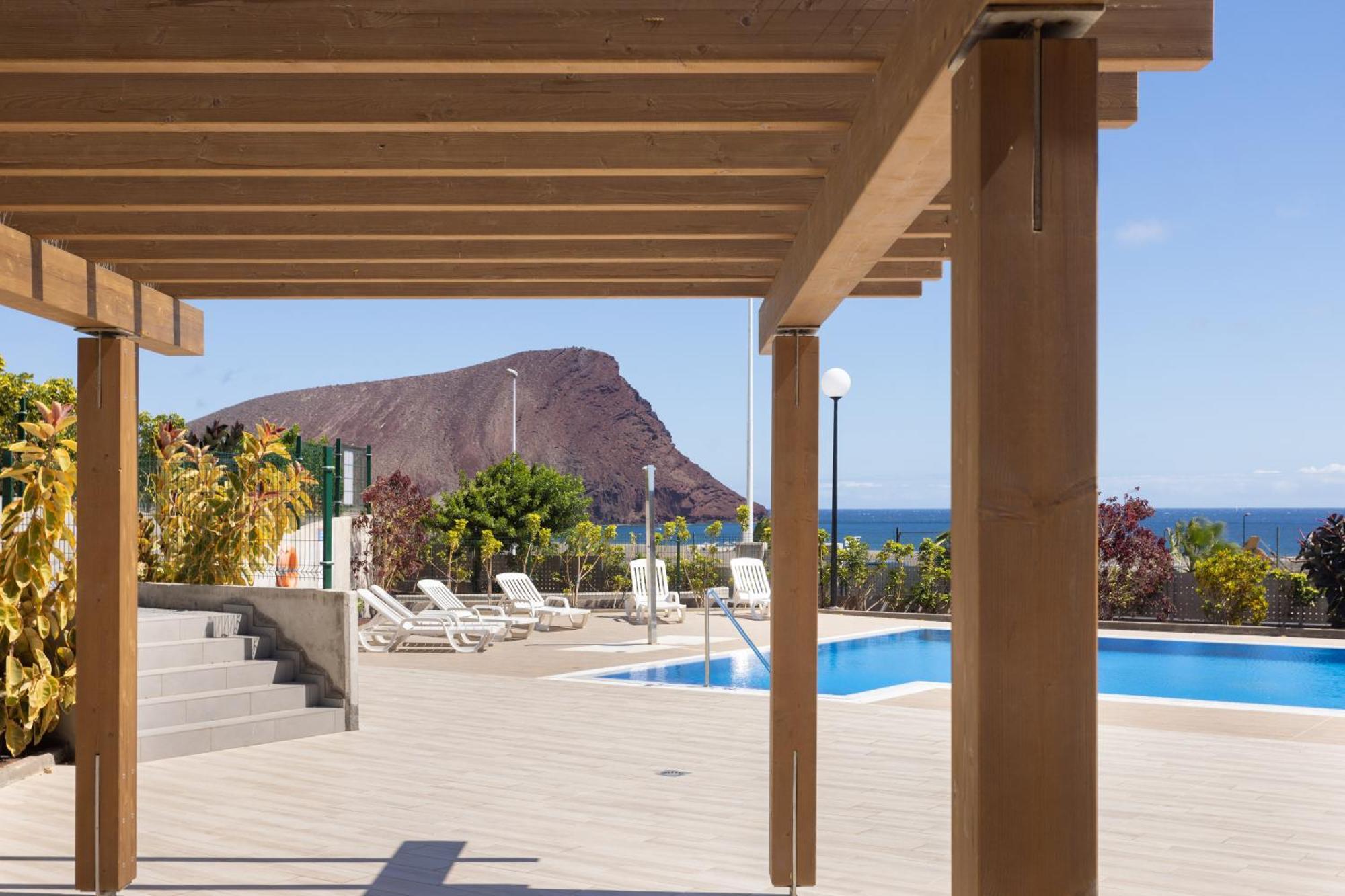 Home2Book Stylish & Relax Attic La Tejita, Pool エクステリア 写真